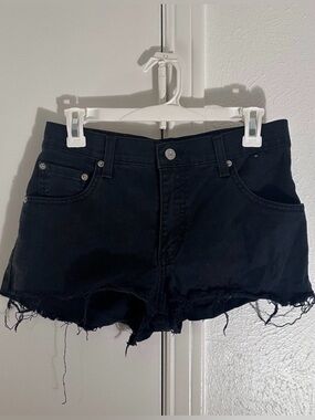 Levi's size 6 Black Denim Jean Shorts